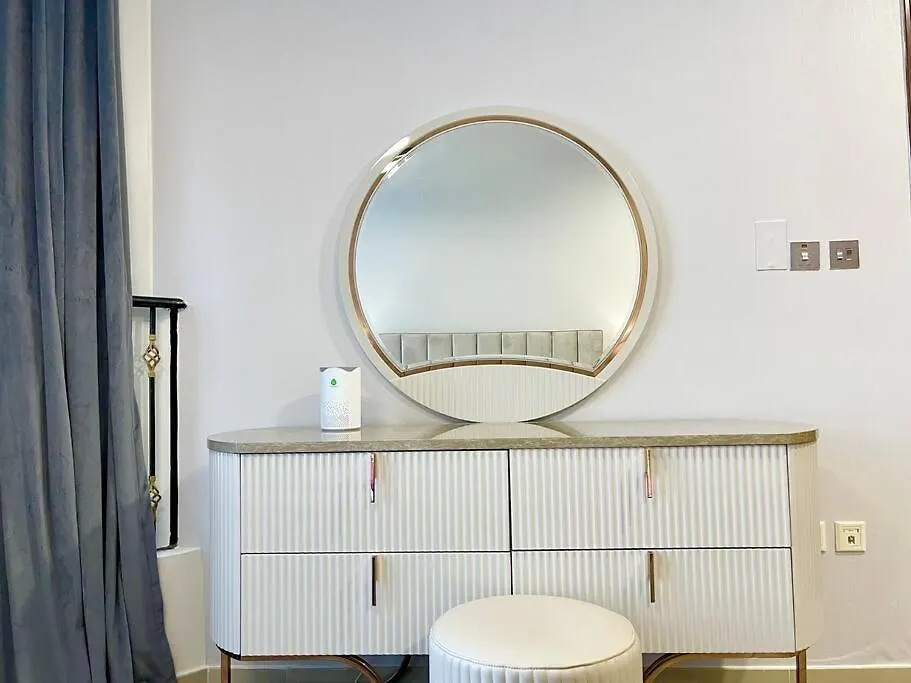 Cozy Upgraded Residential Flat With Sea, Mangrove, Pool View - 1203 Not Hotel Abu Dhabi 0*,  Forenede Arabiske Emirater